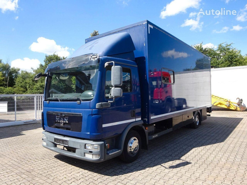 MAN 8.220 - Koffer - Camion fourgon: photos 1 MAN 8.220 - Koffer - Camion fourgon: photos 1
