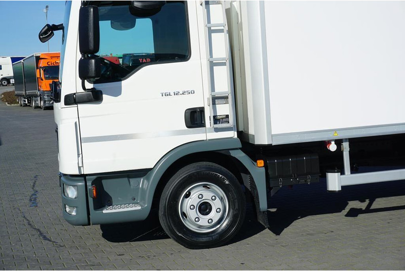 Camion frigorifique MAN TGL / 12.250 / ACC / EURO 6 / CHŁODNIA / 2 KOMOROWA: photos 18