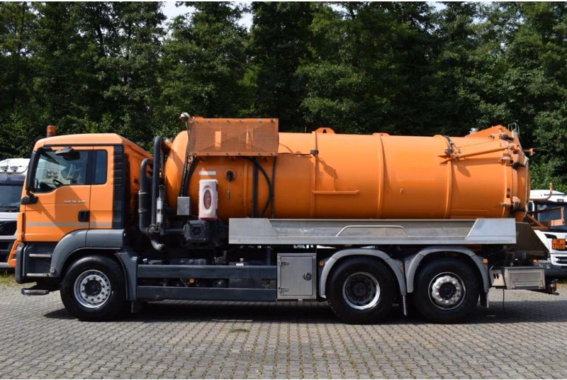 MAN TGS 26.440 - Vacuum truck - Camion hydrocureur: photos 3 MAN TGS 26.440 - Vacuum truck - Camion hydrocureur: photos 3