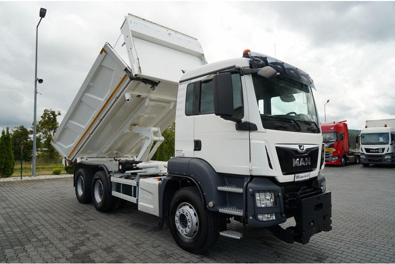 Camion benne MAN TGS 26.460: photos 7