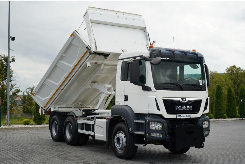 Camion benne MAN TGS 26.460: photos 9
