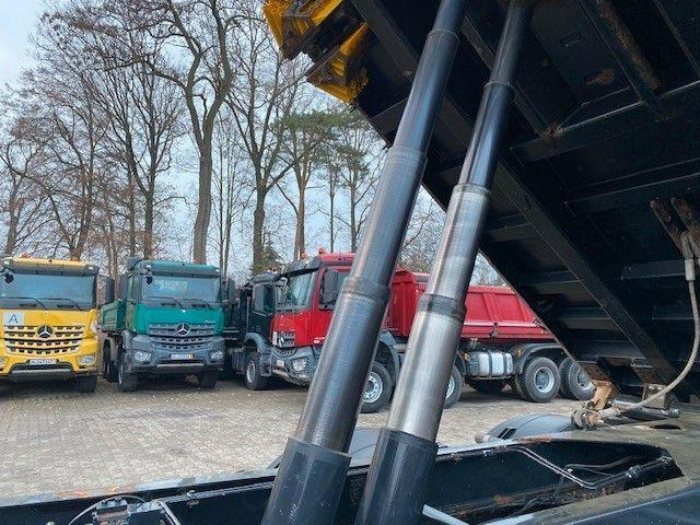 Camion benne MAN TGS 35.440 8X4 EURO 5 Kipper Meiller Bordmatik: photos 18 Camion benne MAN TGS 35.440 8X4 EURO 5 Kipper Meiller Bordmatik: photos 18