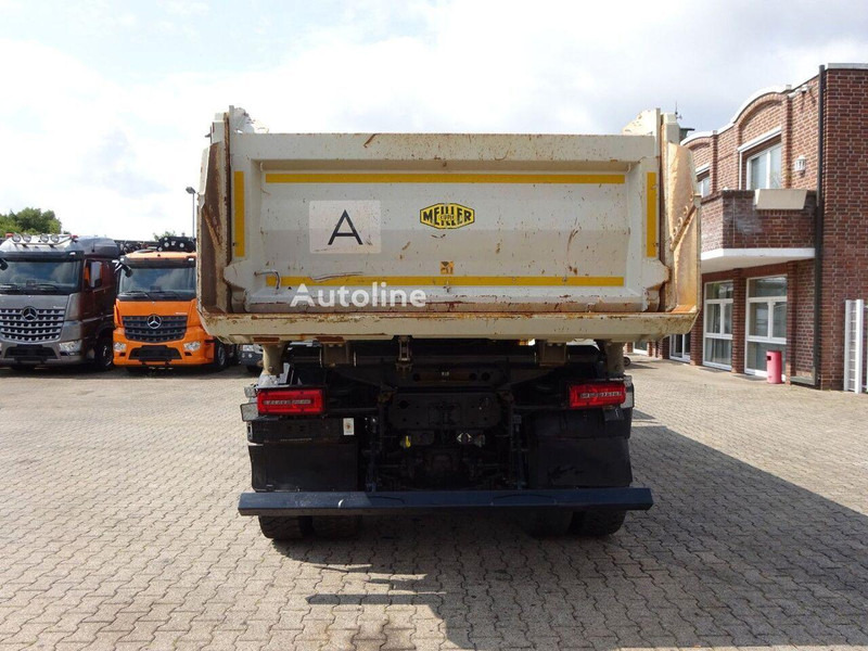 MAN TGS 35.470 - 3 way tipper 8x4 - Camion benne: photos 3 MAN TGS 35.470 - 3 way tipper 8x4 - Camion benne: photos 3