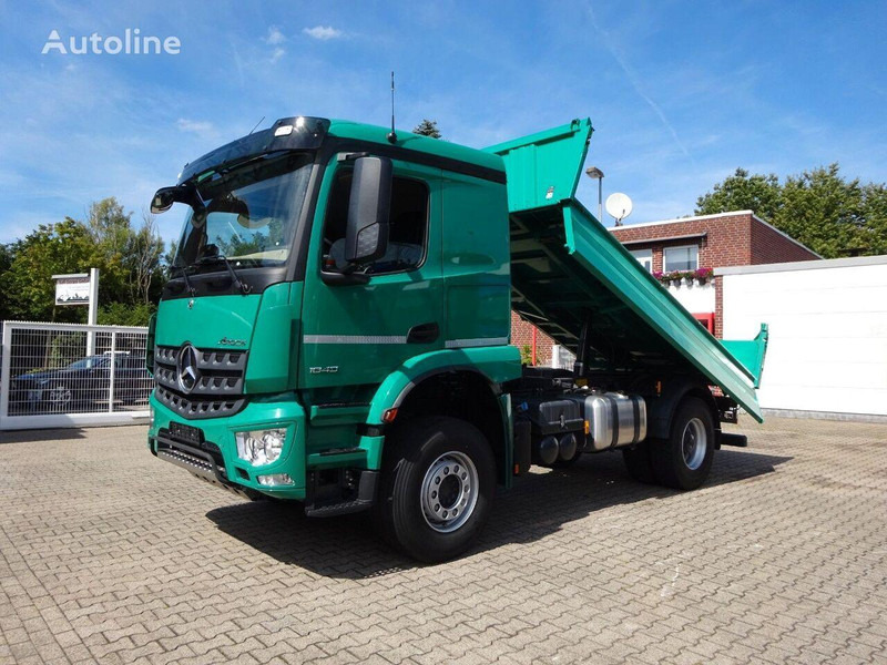 Mercedes-Benz 1843 Arocs 3 way Meiller tipper - Camion benne: photos 1 Mercedes-Benz 1843 Arocs 3 way Meiller tipper - Camion benne: photos 1