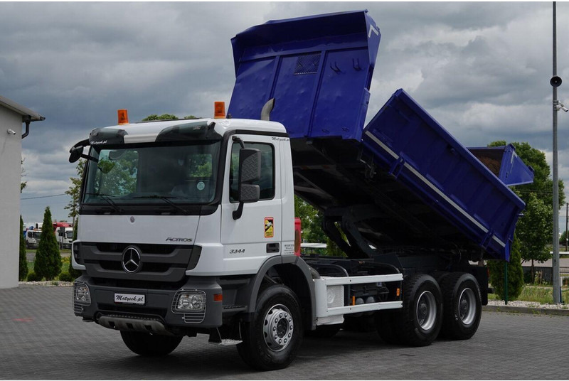 Mercedes-Benz ACTROS 3344 / 6x4 / WYWROTKA 2 STR / BORDMATIC / HYDROBURTA / HY - Camion benne: photos 2 Mercedes-Benz ACTROS 3344 / 6x4 / WYWROTKA 2 STR / BORDMATIC / HYDROBURTA / HY - Camion benne: photos 2