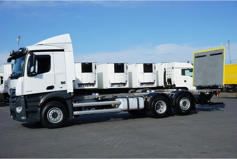 Mercedes-Benz ANTOS / 2545 / ACC / E 6 / BDF + WINDA / 7.15 , 7.45, 7.82 M / O - Châssis cabine: photos 3 Mercedes-Benz ANTOS / 2545 / ACC / E 6 / BDF + WINDA / 7.15 , 7.45, 7.82 M / O - Châssis cabine: photos 3