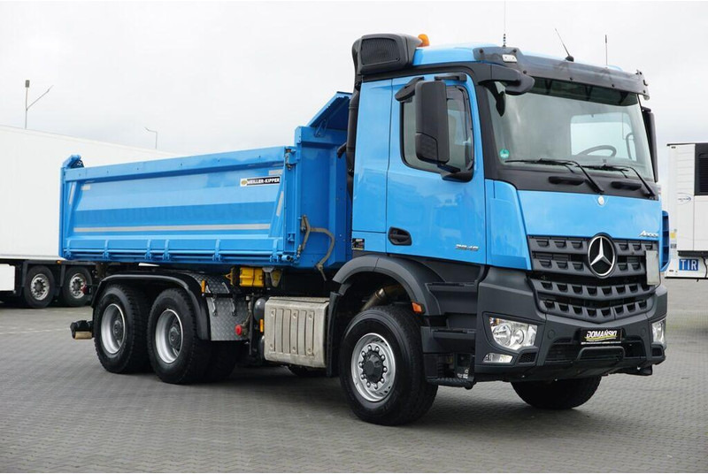 Mercedes-Benz AROCS / 2545 / E 6 / WYWROTKA / 6 X 6 / HYDROBURTA - Camion benne: photos 3 Mercedes-Benz AROCS / 2545 / E 6 / WYWROTKA / 6 X 6 / HYDROBURTA - Camion benne: photos 3