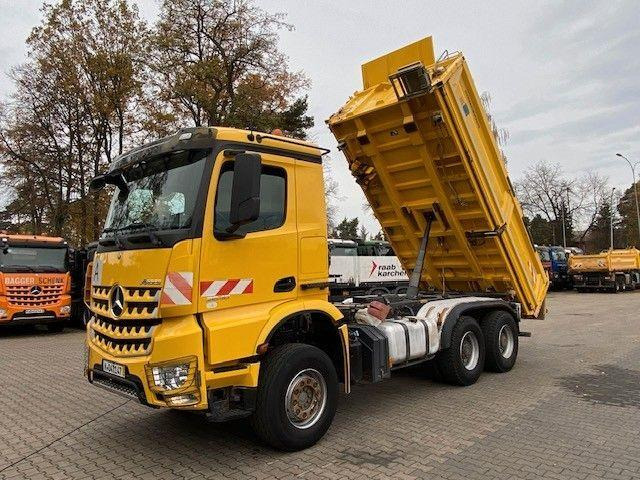 Mercedes-Benz AROCS 2648 - Camion benne: photos 1 Mercedes-Benz AROCS 2648 - Camion benne: photos 1