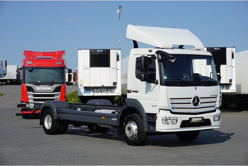 Mercedes-Benz ATEGO / 1523 / ACC / EURO 6 / PODWOZIE DO ZABUDOWY / DŁ. 6,75 M - Châssis cabine: photos 1 Mercedes-Benz ATEGO / 1523 / ACC / EURO 6 / PODWOZIE DO ZABUDOWY / DŁ. 6,75 M - Châssis cabine: photos 1