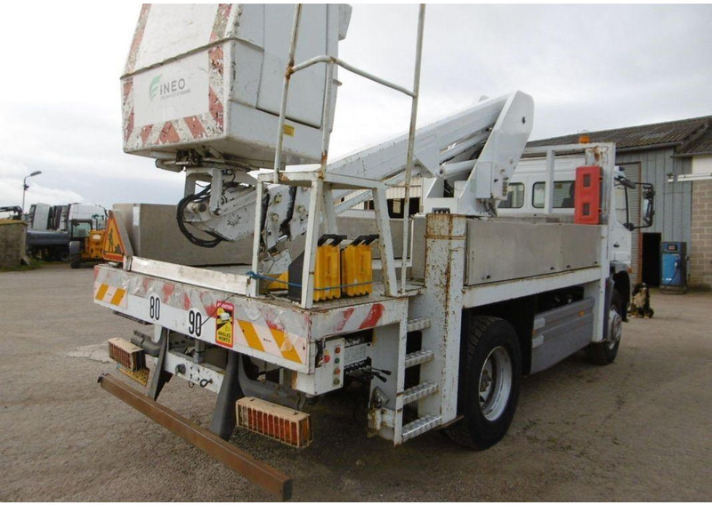 Mercedes-Benz Atego 1318 Nacelle - Lifting basket truck - Camion avec nacelle: photos 3 Mercedes-Benz Atego 1318 Nacelle - Lifting basket truck - Camion avec nacelle: photos 3