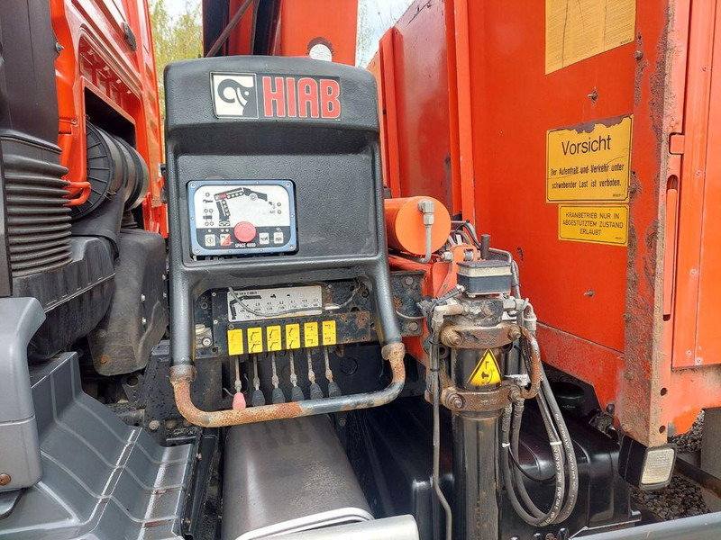 Mercedes-Benz TGS 26.360 FG 6x2, BL, daruval-HIAB 144, Euro5 - Camion plateau, Camion grue: photos 5 Mercedes-Benz TGS 26.360 FG 6x2, BL, daruval-HIAB 144, Euro5 - Camion plateau, Camion grue: photos 5