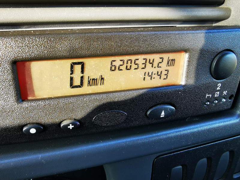 Renault MASCOTT 160 dxi BE Mini Trekker - SZM - 3.5t en leasing occasion Renault MASCOTT 160 dxi BE Mini Trekker - SZM - 3.5t: photos 8