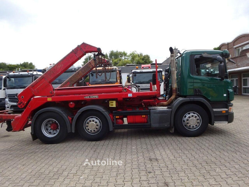 Scania P310 - Skip loader truck - Camion multibenne: photos 5 Scania P310 - Skip loader truck - Camion multibenne: photos 5