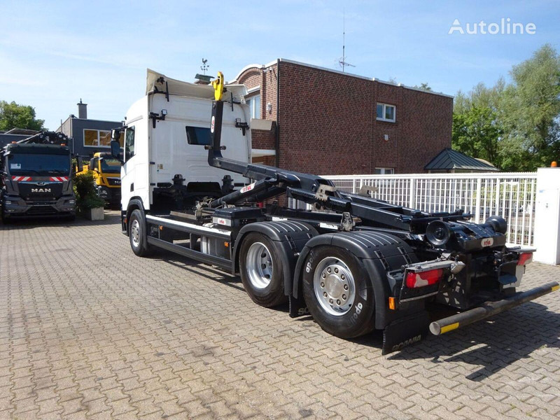 Scania R450 Hook lift truck 6x2 - Camion ampliroll: photos 5 Scania R450 Hook lift truck 6x2 - Camion ampliroll: photos 5