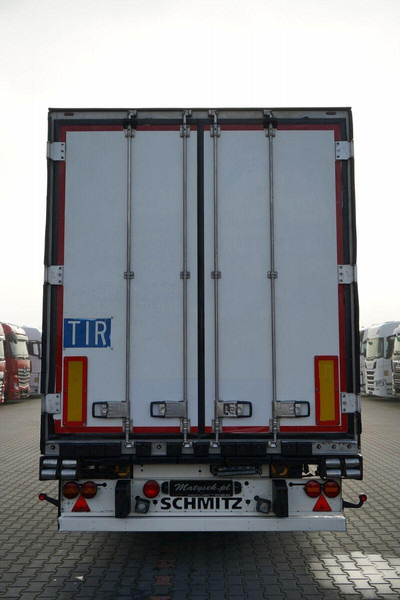 Semi-remorque frigorifique Schmitz Cargobull CHŁODNIA / THERMO KING SLX 300 / HAKÓWKA / OŚ PODNOSZONA / KOSZ: photos 12 Semi-remorque frigorifique Schmitz Cargobull CHŁODNIA / THERMO KING SLX 300 / HAKÓWKA / OŚ PODNOSZONA / KOSZ: photos 12