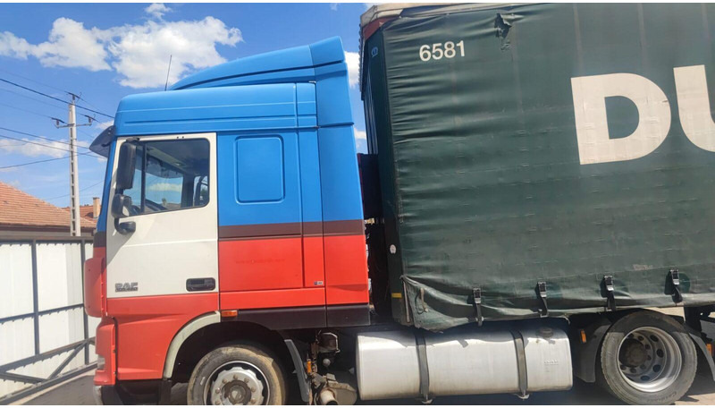 DAF XF 105.460 Lowdeck - MEGA - Tracteur routier: photos 4 DAF XF 105.460 Lowdeck - MEGA - Tracteur routier: photos 4