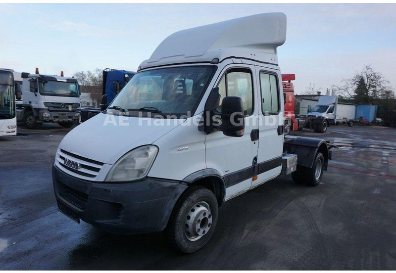 Iveco 65C18D Tractor - Tracteur routier: photos 1 Iveco 65C18D Tractor - Tracteur routier: photos 1