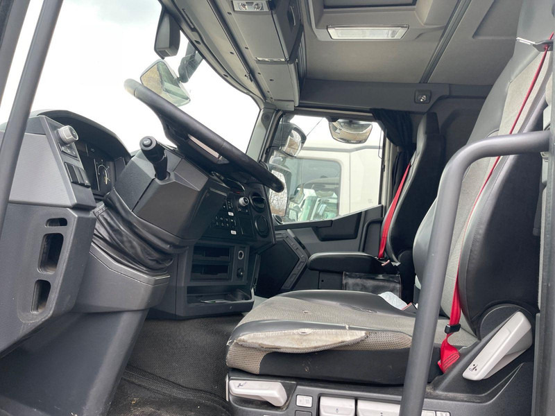 Renault T 460 ALU.BIG ADR//2-UNITE - Tracteur routier: photos 3 Renault T 460 ALU.BIG ADR//2-UNITE - Tracteur routier: photos 3