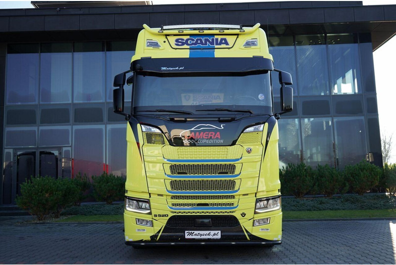 Scania S 520 / V8 / RETARDER / I-PARK COOL / FULL AIRMATIC / SKÓRY / - Tracteur routier: photos 3 Scania S 520 / V8 / RETARDER / I-PARK COOL / FULL AIRMATIC / SKÓRY / - Tracteur routier: photos 3