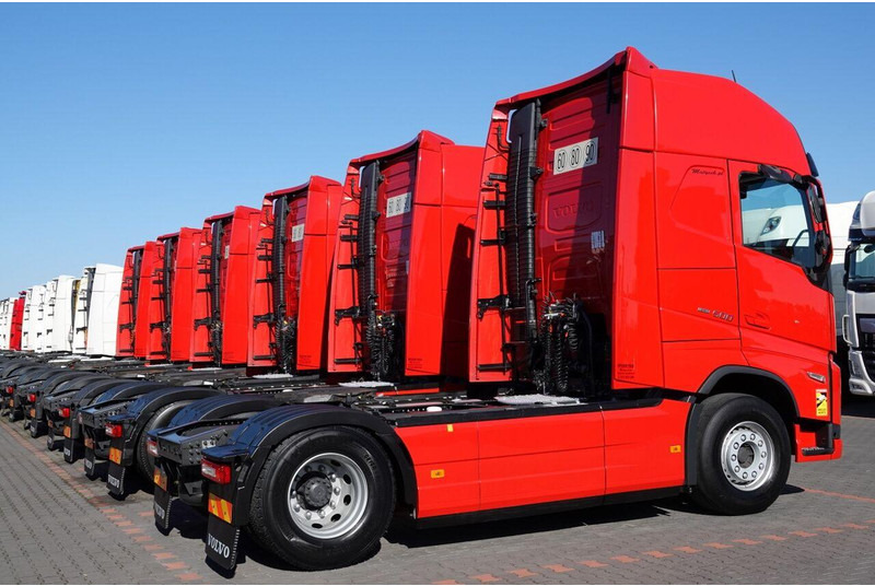 Volvo FH 500 / I-SAVE / XXL / I-PARK COOL NOWY MODEL / OPONY 100 % / - Tracteur routier: photos 4 Volvo FH 500 / I-SAVE / XXL / I-PARK COOL NOWY MODEL / OPONY 100 % / - Tracteur routier: photos 4
