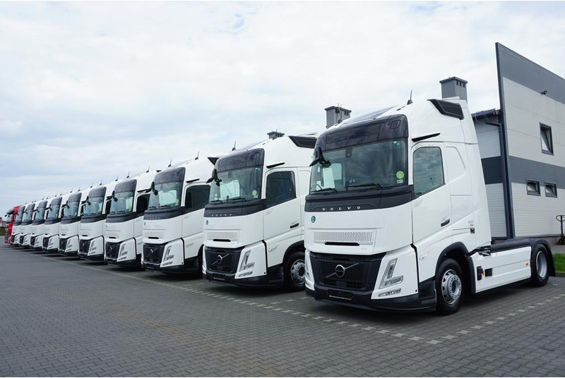 Volvo FH / AREO / 460 / I – SAVE / XL / EURO 6 / ACC / I -COOL / NOWY - Tracteur routier: photos 1 Volvo FH / AREO / 460 / I – SAVE / XL / EURO 6 / ACC / I -COOL / NOWY - Tracteur routier: photos 1
