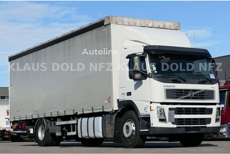 Volvo FM 300 - Curtian side truck - Camion à rideaux coulissants: photos 2 Volvo FM 300 - Curtian side truck - Camion à rideaux coulissants: photos 2