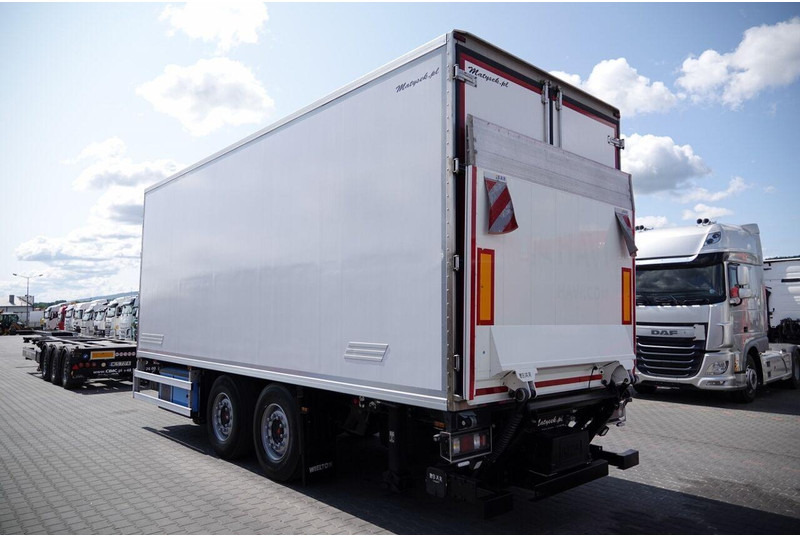 Wielton PRZYCZEPA CHŁODNIA / IGLOOCAR / THERMO KING - FRIGOBLOCK / WINDA - Remorque frigorifique: photos 3 Wielton PRZYCZEPA CHŁODNIA / IGLOOCAR / THERMO KING - FRIGOBLOCK / WINDA - Remorque frigorifique: photos 3