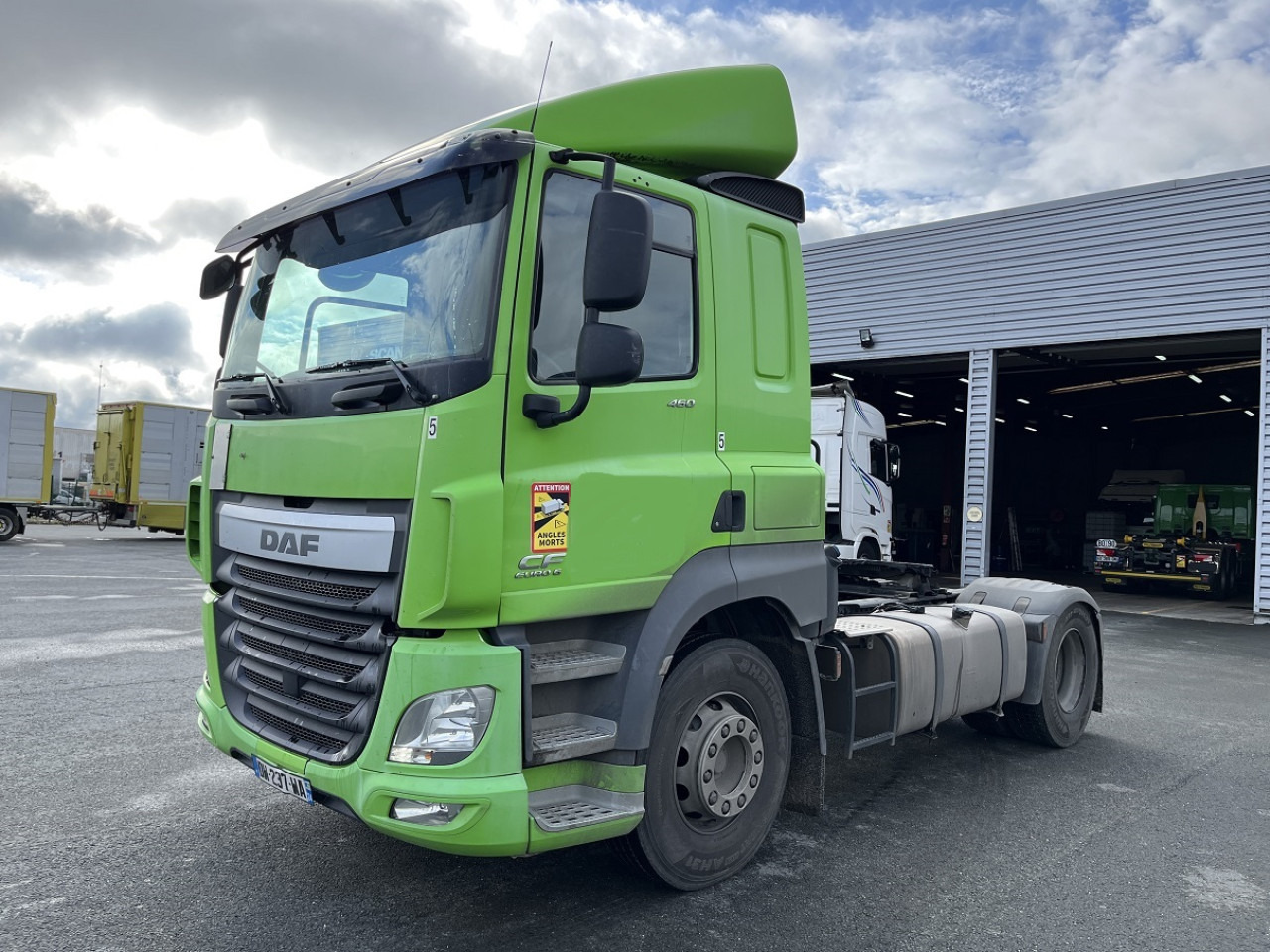 DAF CF460 INTARDER - Tracteur routier: photos 1 DAF CF460 INTARDER - Tracteur routier: photos 1