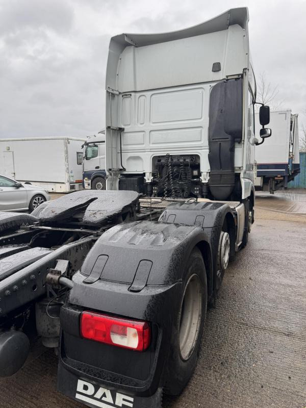 DAF FTG XF 480 Super Space cab - Tracteur routier: photos 4 DAF FTG XF 480 Super Space cab - Tracteur routier: photos 4