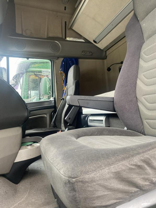 DAF XF Euro 5 105-460 4x2 Super Space Cab 4x2 XF Super Space cab Auto - Tracteur routier: photos 4 DAF XF Euro 5 105-460 4x2 Super Space Cab 4x2 XF Super Space cab Auto - Tracteur routier: photos 4
