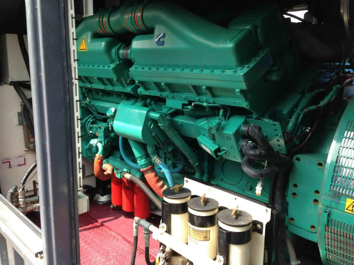 Cummins Generator 1250 KVA QSK45-G4 Engine Super silent Silent - Groupe électrogène: photos 4 Cummins Generator 1250 KVA QSK45-G4 Engine Super silent Silent - Groupe électrogène: photos 4