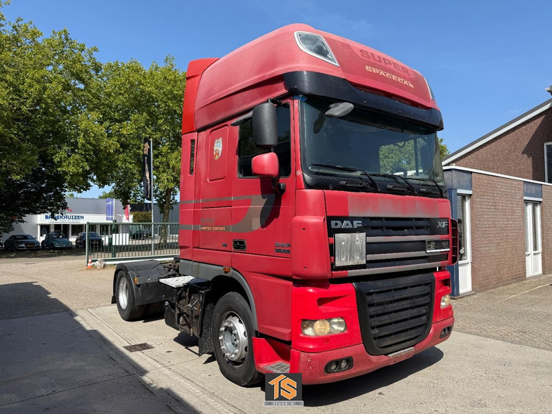 DAF 105.410 xf SSC EURO 5 - ANALOGE TACHO - TOP TRUCK - Tracteur routier: photos 3 DAF 105.410 xf SSC EURO 5 - ANALOGE TACHO - TOP TRUCK - Tracteur routier: photos 3