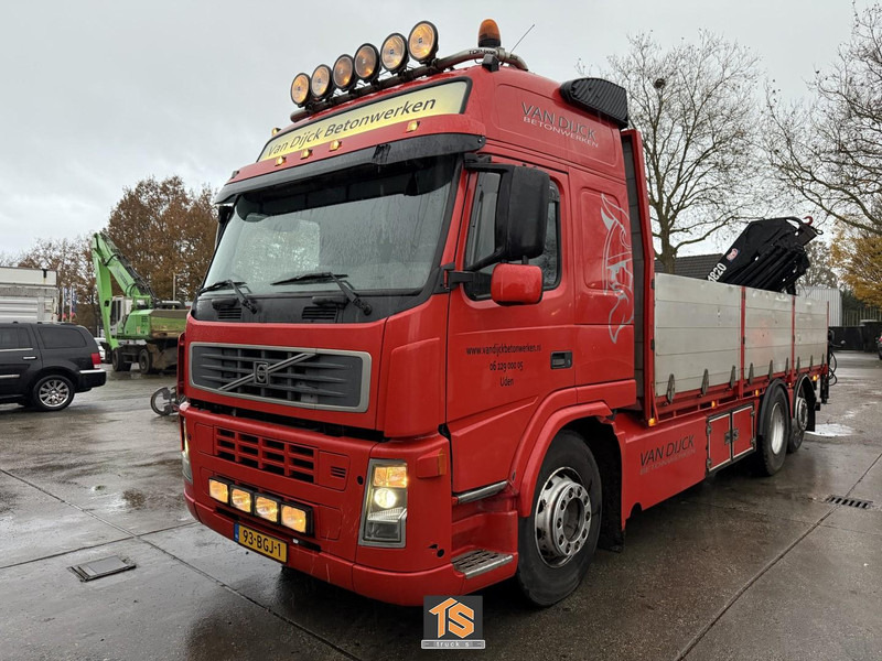 Volvo FM12 6X2R FAL8.0 RADT-A8 HIGH 420 - CRANE/KRAAN HMF1820 - MANUAL - NL TRUCK - TOP! - Camion plateau, Camion grue: photos 1 Volvo FM12 6X2R FAL8.0 RADT-A8 HIGH 420 - CRANE/KRAAN HMF1820 - MANUAL - NL TRUCK - TOP! - Camion plateau, Camion grue: photos 1