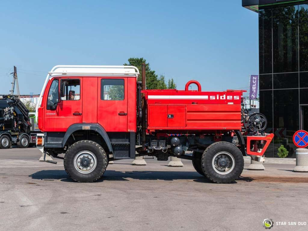 MAN LE220B 4x4 E Fire Truck Feuerwehr - Camion: photos 3 MAN LE220B 4x4 E Fire Truck Feuerwehr - Camion: photos 3