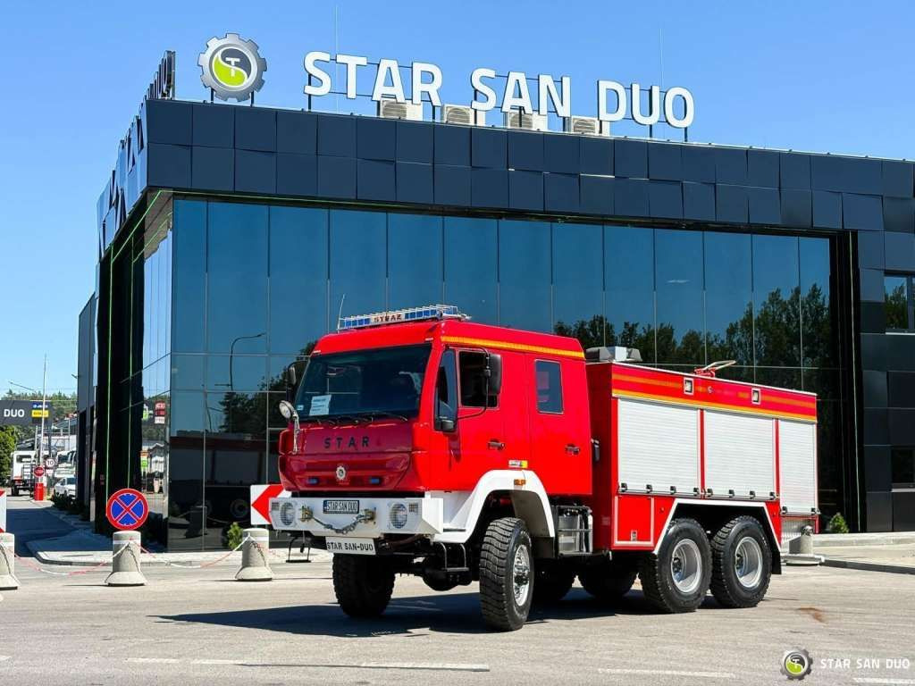 MAN Star 266 MAN 6x6 Fire Truck Feuerwehr - Camion: photos 1 MAN Star 266 MAN 6x6 Fire Truck Feuerwehr - Camion: photos 1