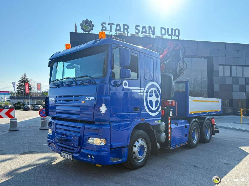 DAF XF 105.510 6x4 FASSI 450 FLY JIB Winch 5th - Camion grue: photos 4 DAF XF 105.510 6x4 FASSI 450 FLY JIB Winch 5th - Camion grue: photos 4