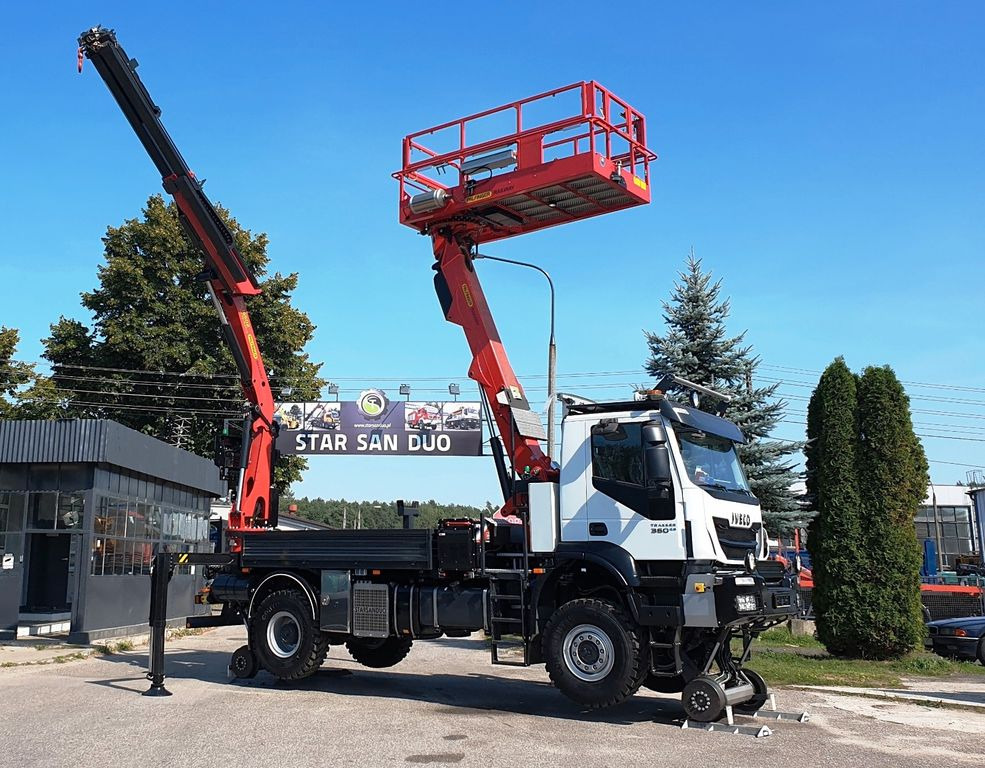 Iveco TRAKER 4x4 RAIL ROAD PALFINGER SCHIENEN TWO WAY - Camion avec nacelle: photos 5 Iveco TRAKER 4x4 RAIL ROAD PALFINGER SCHIENEN TWO WAY - Camion avec nacelle: photos 5