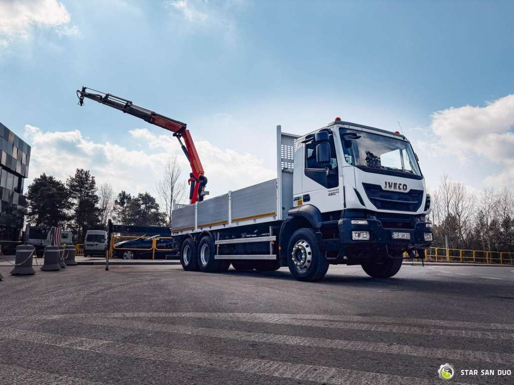 Iveco TRAKKER 450 6x4 PALFINGER PK 18502 SH Rotator - Camion grue: photos 4 Iveco TRAKKER 450 6x4 PALFINGER PK 18502 SH Rotator - Camion grue: photos 4