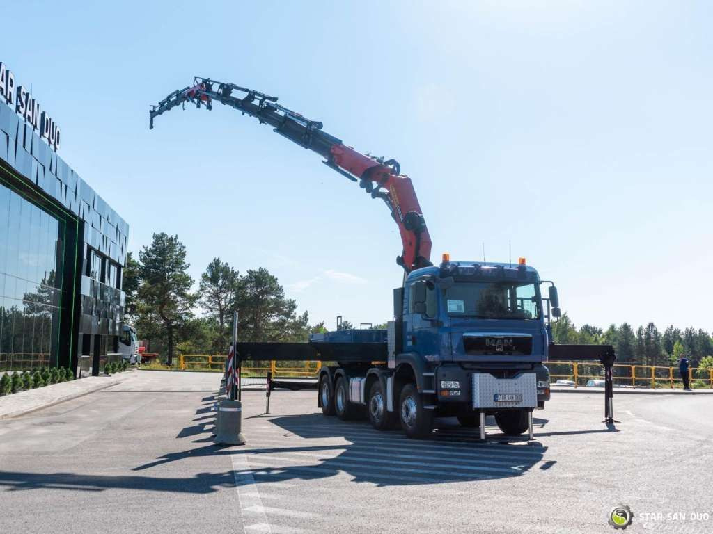 MAN  TGA 35.440 8X6H PALFINGER  60002  Semi-trailer - Camion grue: photos 2 MAN  TGA 35.440 8X6H PALFINGER  60002  Semi-trailer - Camion grue: photos 2