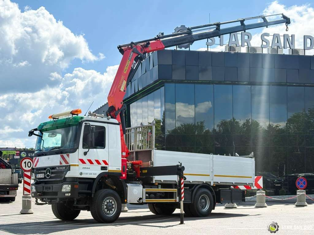 Mercedes-Benz ACTROS 2044A 4x4 Palfinger PK 20002 hds Crane - Camion grue: photos 1 Mercedes-Benz ACTROS 2044A 4x4 Palfinger PK 20002 hds Crane - Camion grue: photos 1
