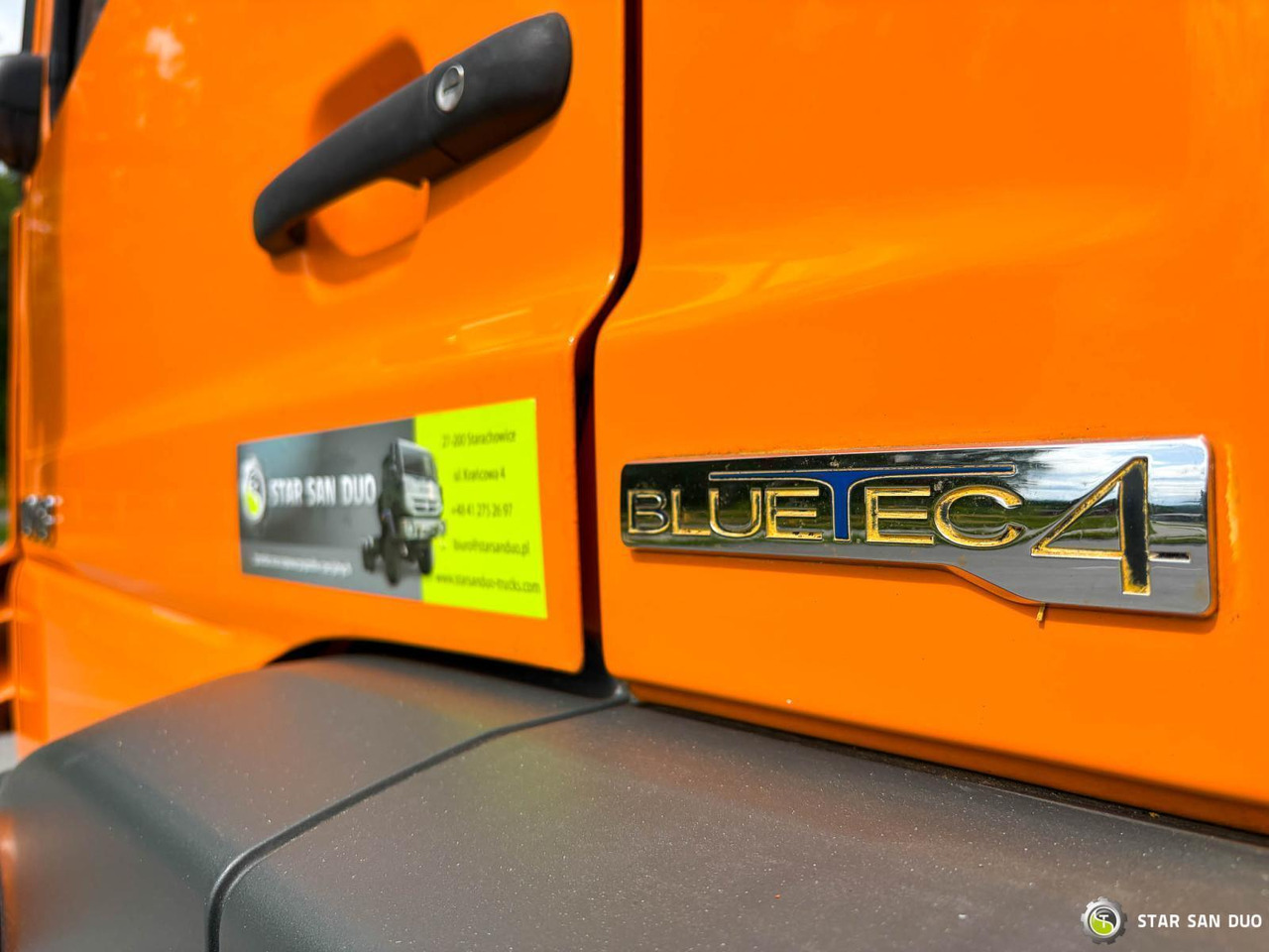 Camion avec nacelle : photos 20 Camion avec nacelle : photos 20