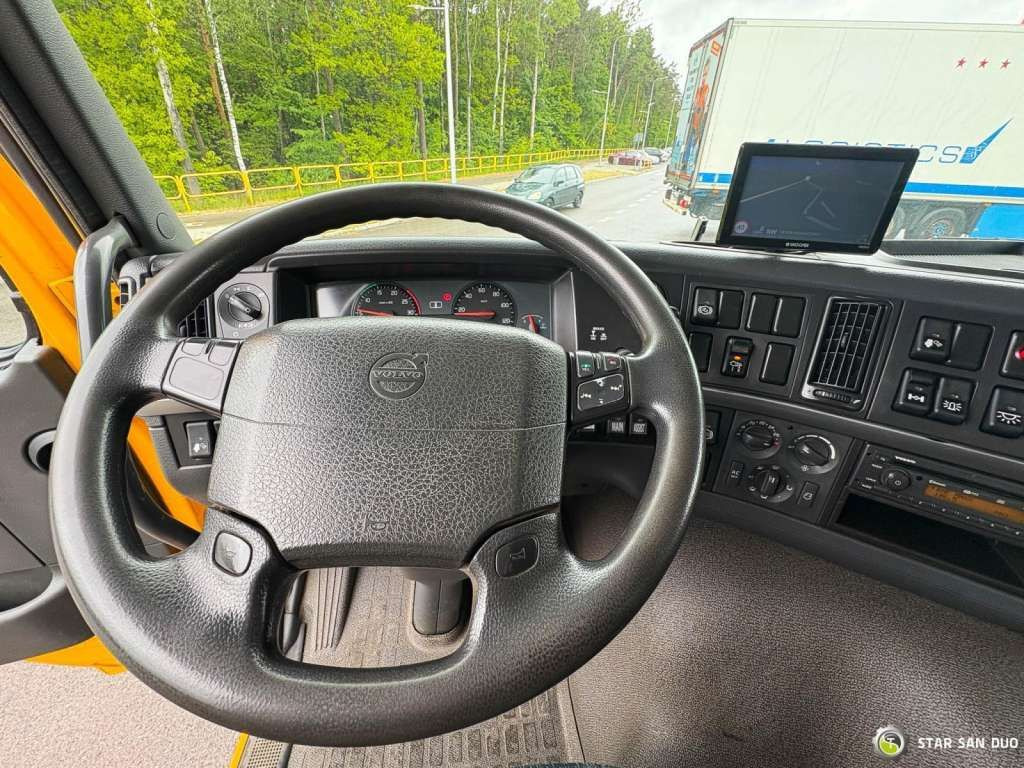 Volvo  FM 460 6x4x4 HMF 3220 Crane HDS en leasing occasion Volvo  FM 460 6x4x4 HMF 3220 Crane HDS: photos 15
