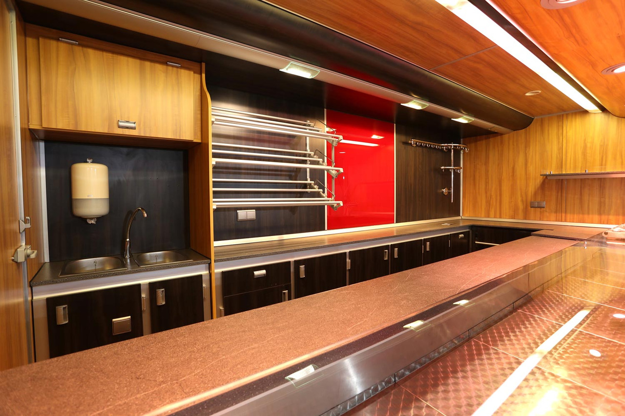 Wochenmarktmobil BORCO HÖHNS - Camion magasin: photos 4 Wochenmarktmobil BORCO HÖHNS - Camion magasin: photos 4