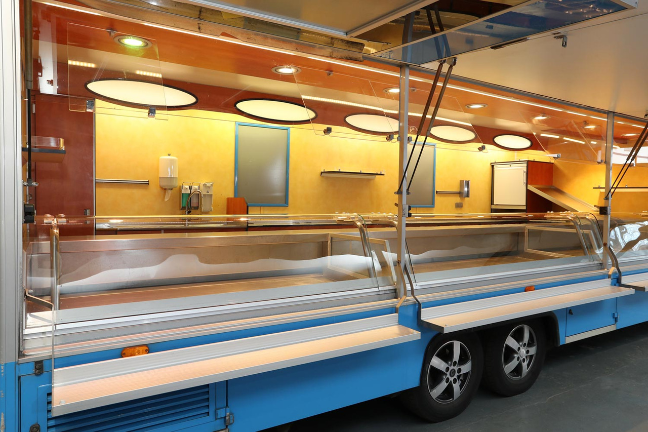 Wochenmarktmobil Tamhart - Camion magasin: photos 3 Wochenmarktmobil Tamhart - Camion magasin: photos 3