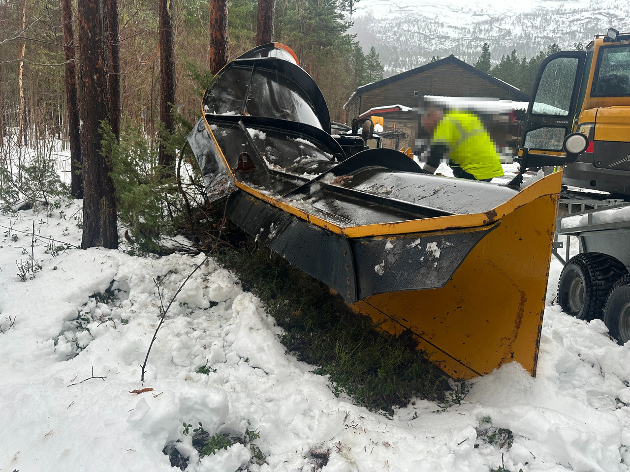 GMI 1997 GMI KDA 260 diagonalplog - Accessoire pour Camion: photos 1 GMI 1997 GMI KDA 260 diagonalplog - Accessoire pour Camion: photos 1