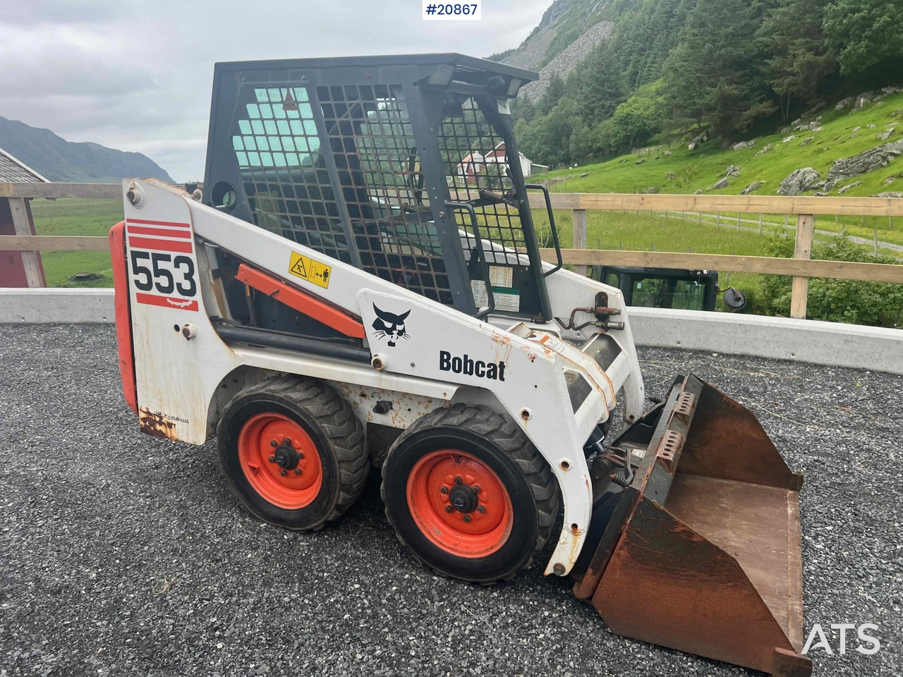 Bobcat 553 - Mini chargeuse: photos 3 Bobcat 553 - Mini chargeuse: photos 3