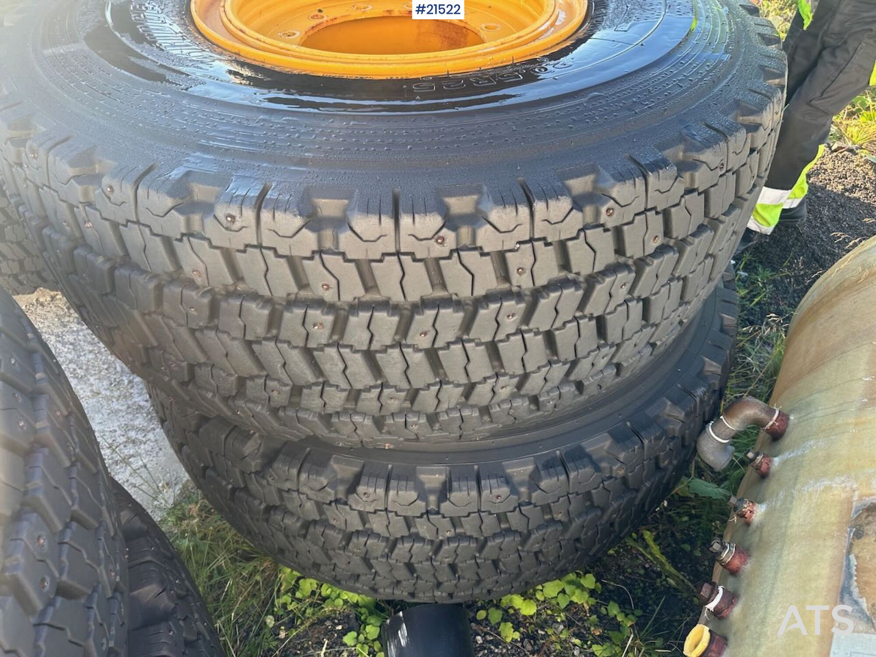Bridgestone hjullaster dekk til Volvo L110 - Pneu pour Engins de chantier: photos 3 Bridgestone hjullaster dekk til Volvo L110 - Pneu pour Engins de chantier: photos 3