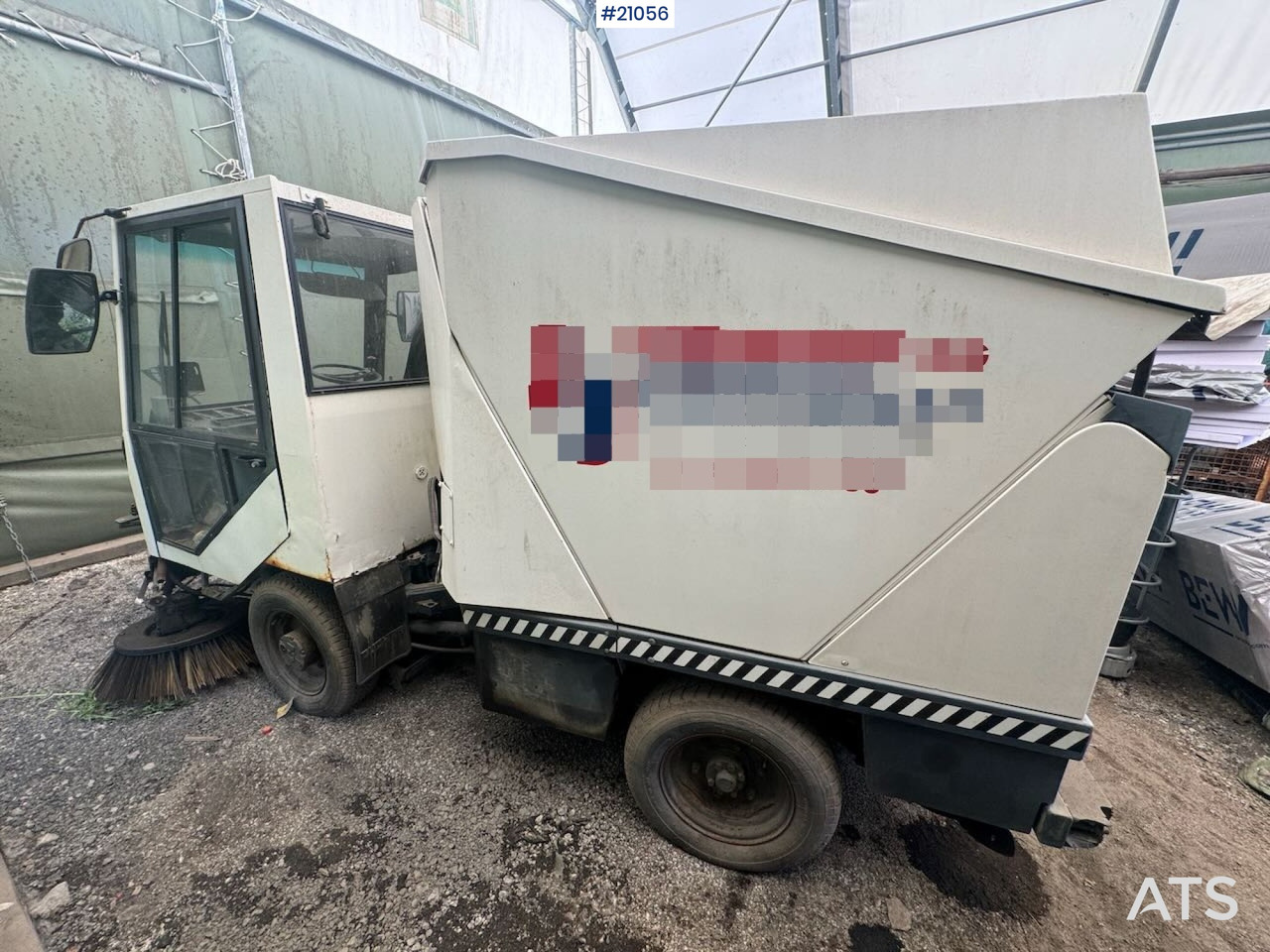 Bucher K-1700 - Balayeuse de voirie: photos 2 Bucher K-1700 - Balayeuse de voirie: photos 2