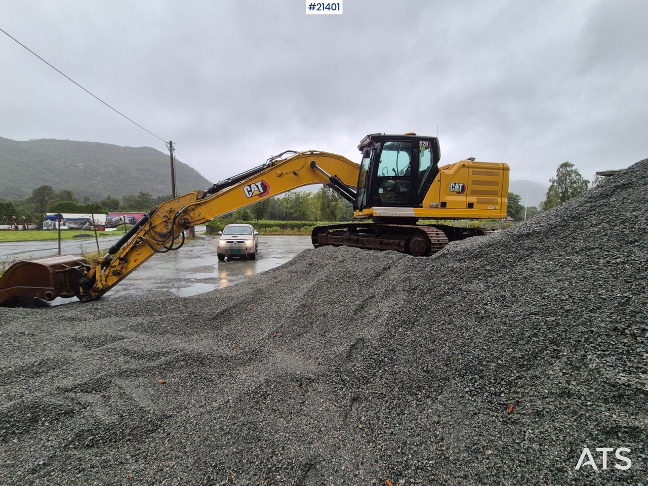 CAT 320 gravemaskin m/ graveskuffe - Pelle sur chenille: photos 2 CAT 320 gravemaskin m/ graveskuffe - Pelle sur chenille: photos 2