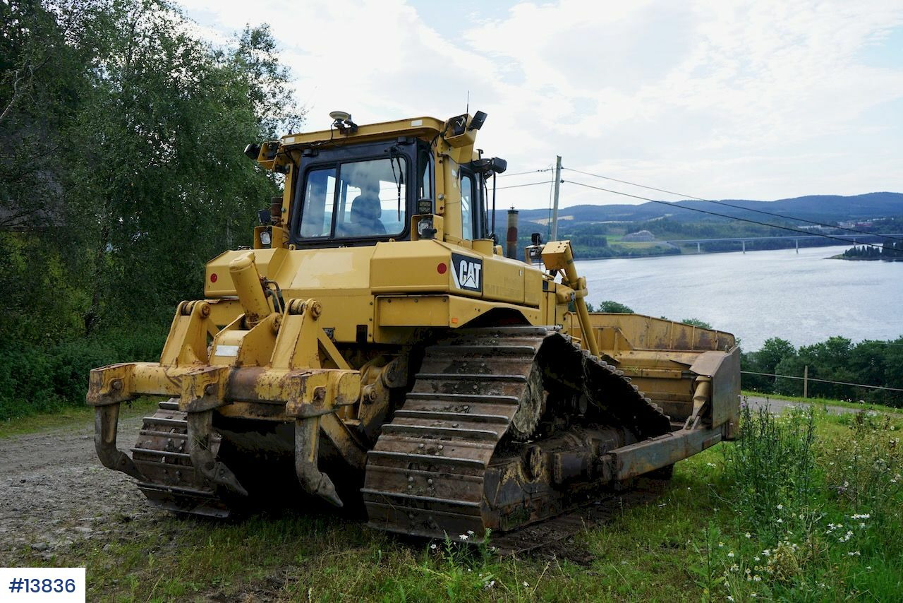Caterpillar D6T - Bulldozer: photos 5 Caterpillar D6T - Bulldozer: photos 5